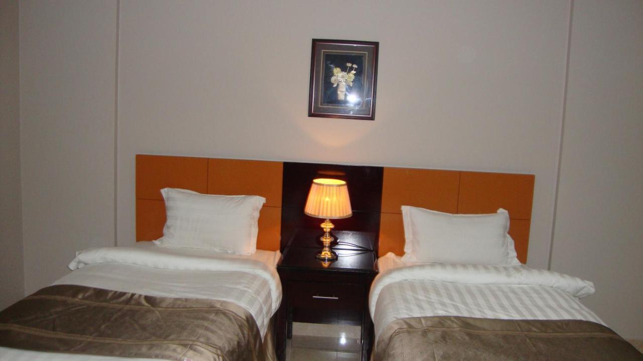 One To One Apart otel El-Huber Dış mekan fotoğraf